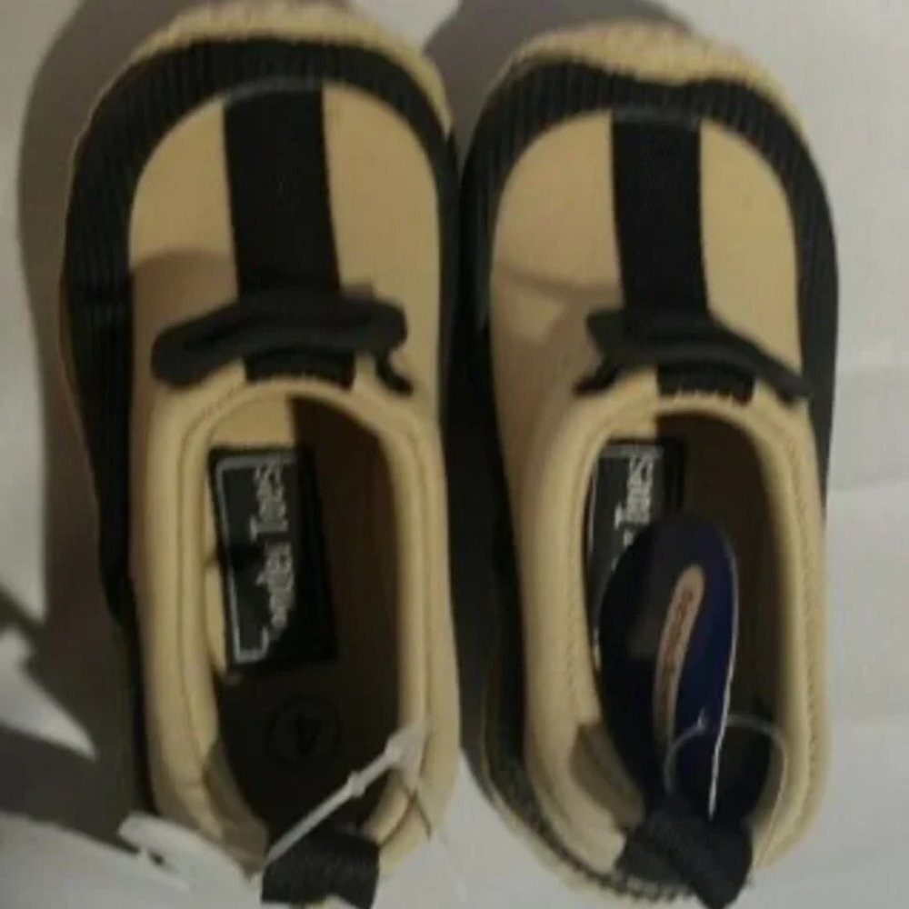 Children’s Slip-on Shoes NWT SIZE 4